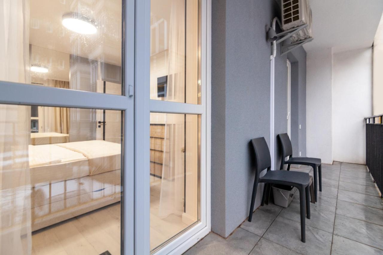 2 Bedrooms Apartments Levia 2 利沃夫 外观 照片