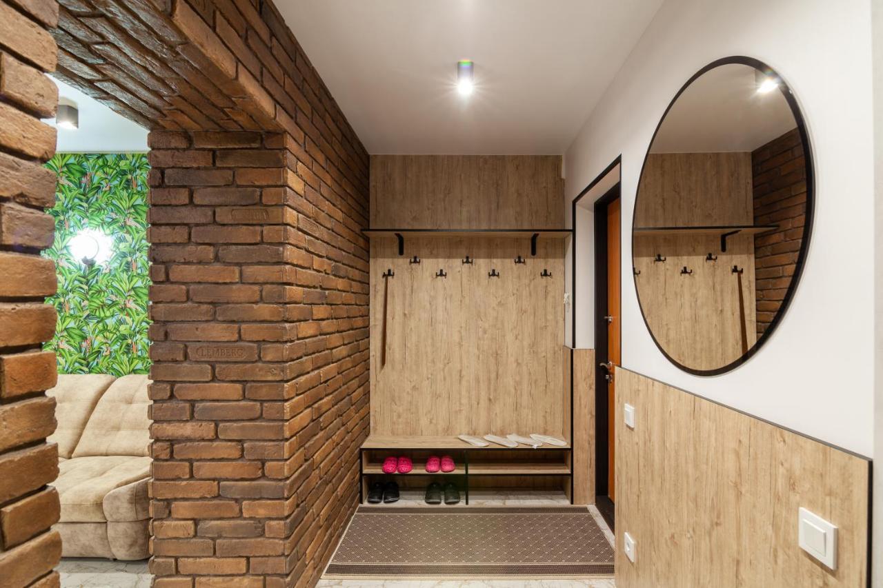 2 Bedrooms Apartments Levia 2 利沃夫 外观 照片