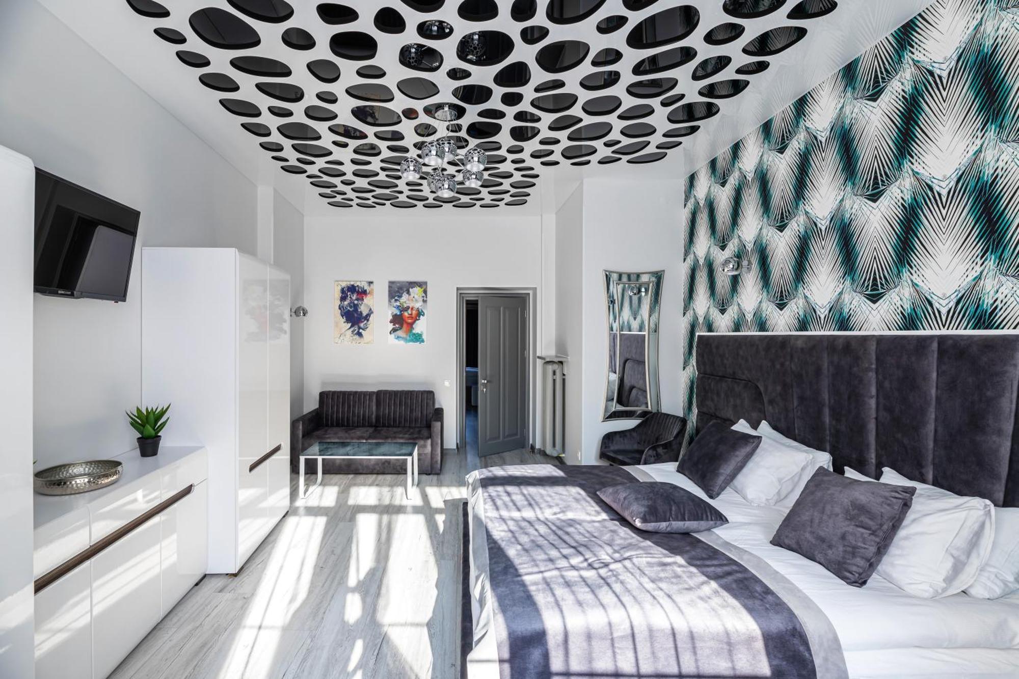 2 Bedrooms Apartments Levia 2 利沃夫 外观 照片
