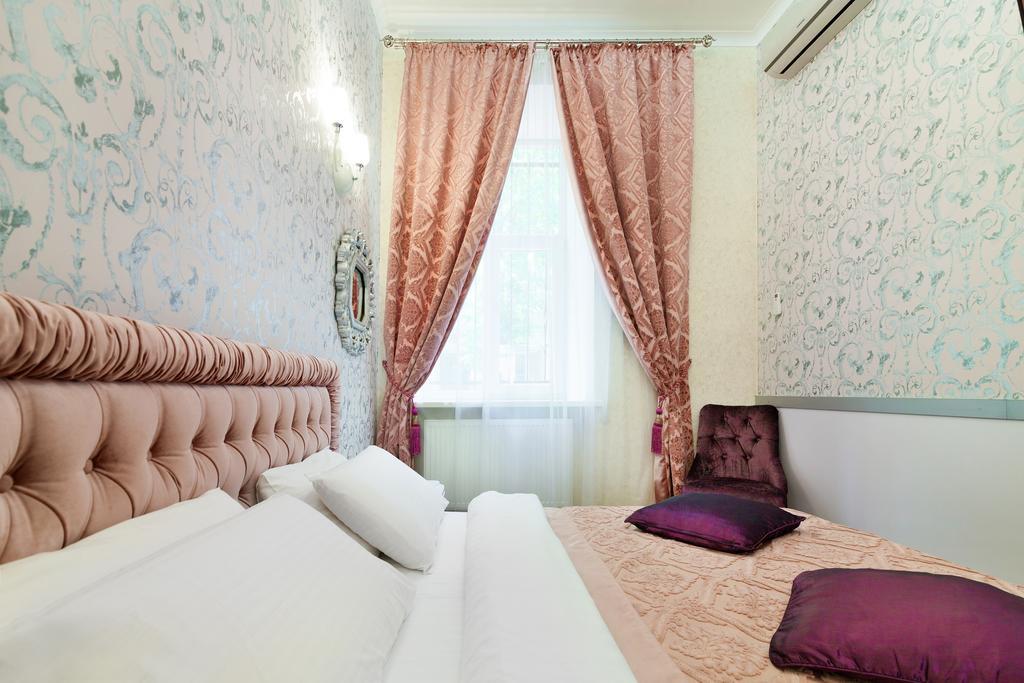 2 Bedrooms Apartments Levia 2 利沃夫 外观 照片